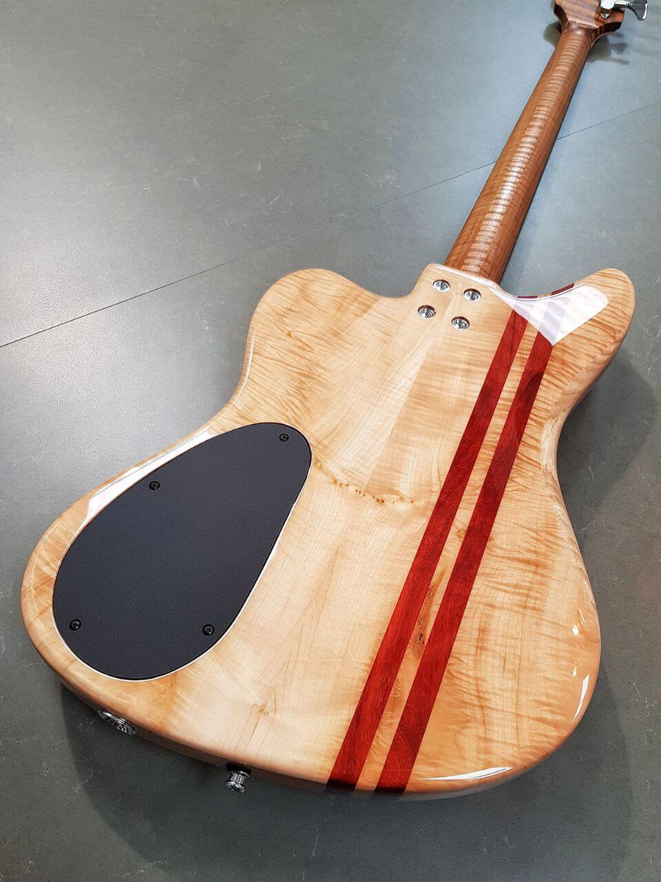 Adonis-Bass-4