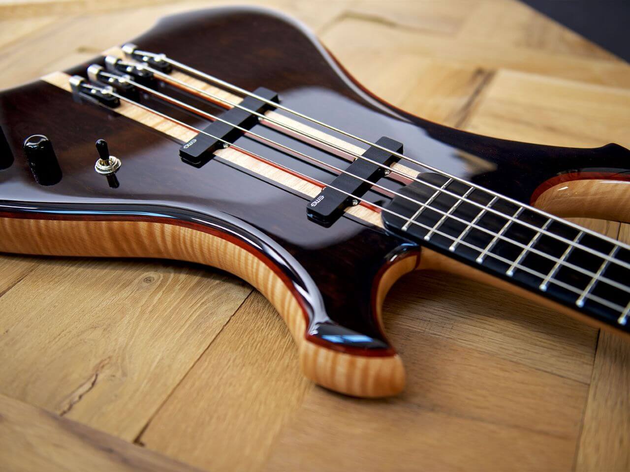 Hell-Raiser-Bass-6